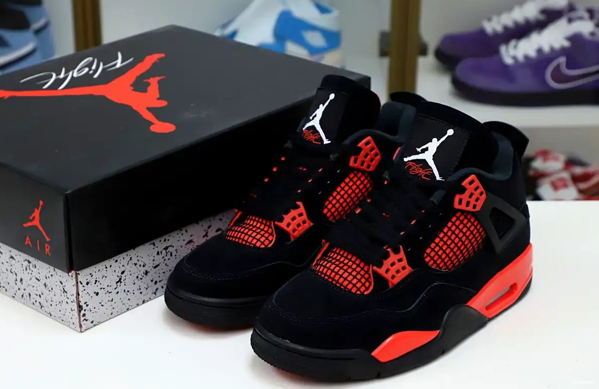 4 THUNDER' RETRO 'RED JORDAN AIR 0324